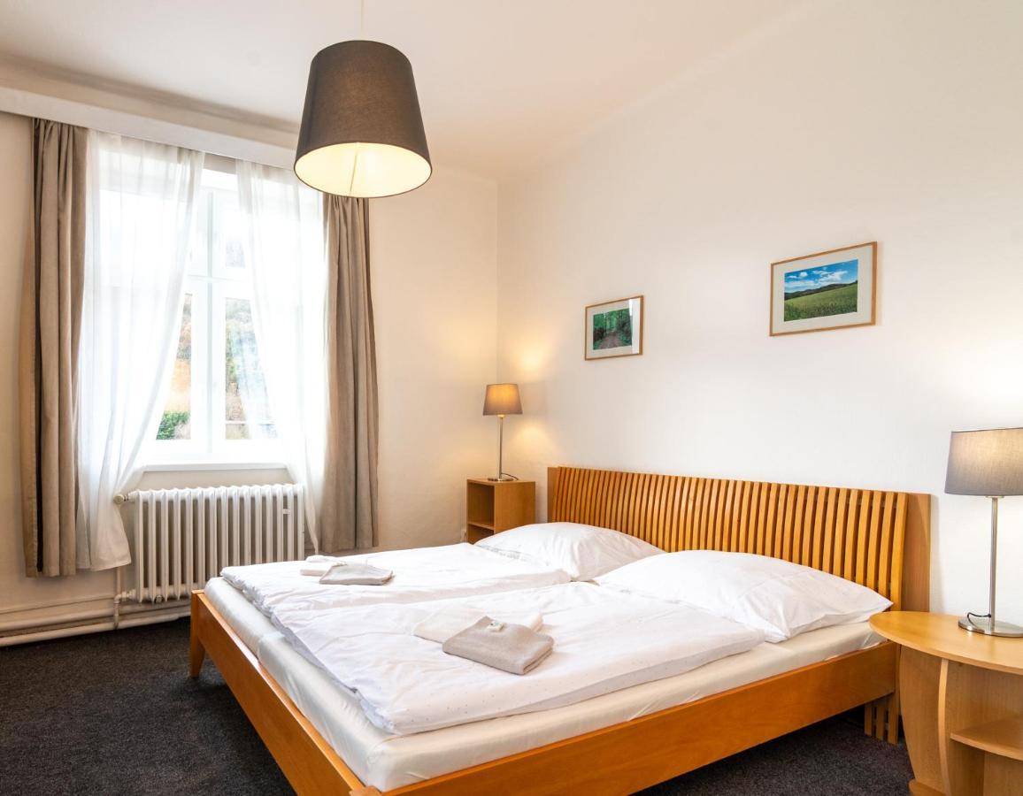 Hotel U Berounky Srbsko Экстерьер фото